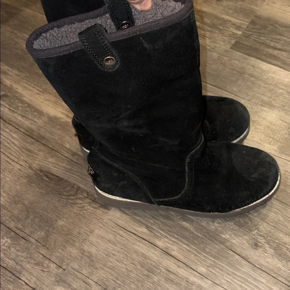 UGG Australia K Callie kids  Black  size 3 Suede Leather Boots